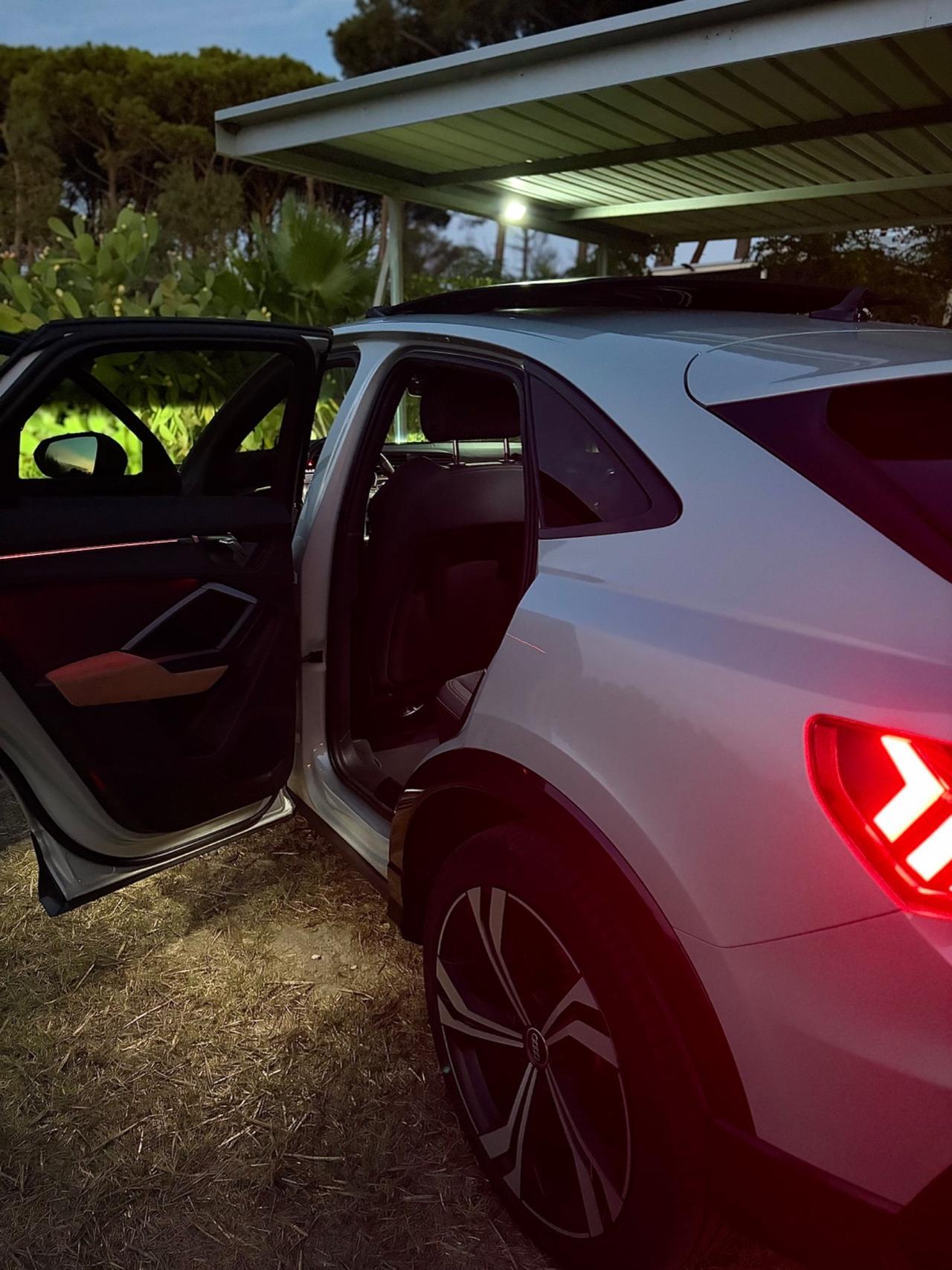 Audi Q3 35 TDI S tronic line edition