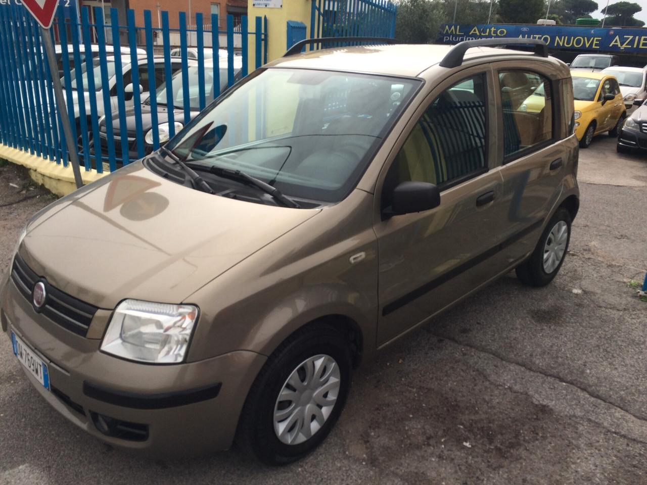 Fiat Panda 1.2 Dynamic Dualogic tagliandata con distribuzione eseguita akm 80000!!neo patentati!