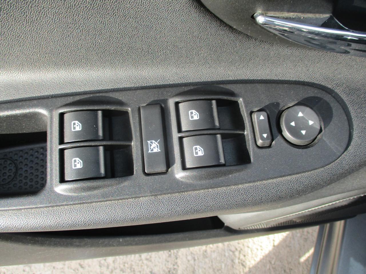 Lancia Ypsilon 1.3 MJT STRAFULL (TETTO APRIBILE)