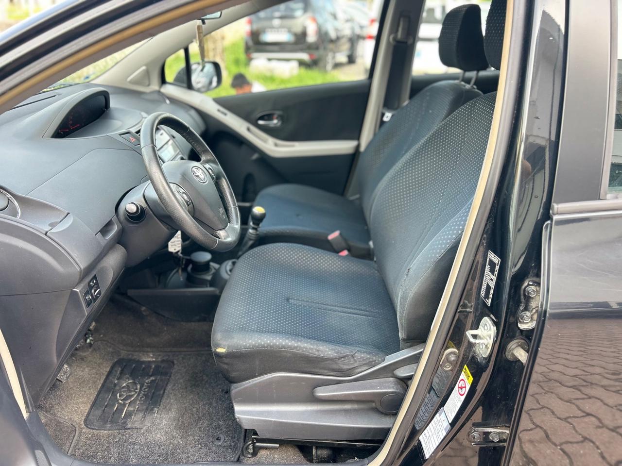 Toyota Yaris 1.4 D-4D DPF 5 porte Sol