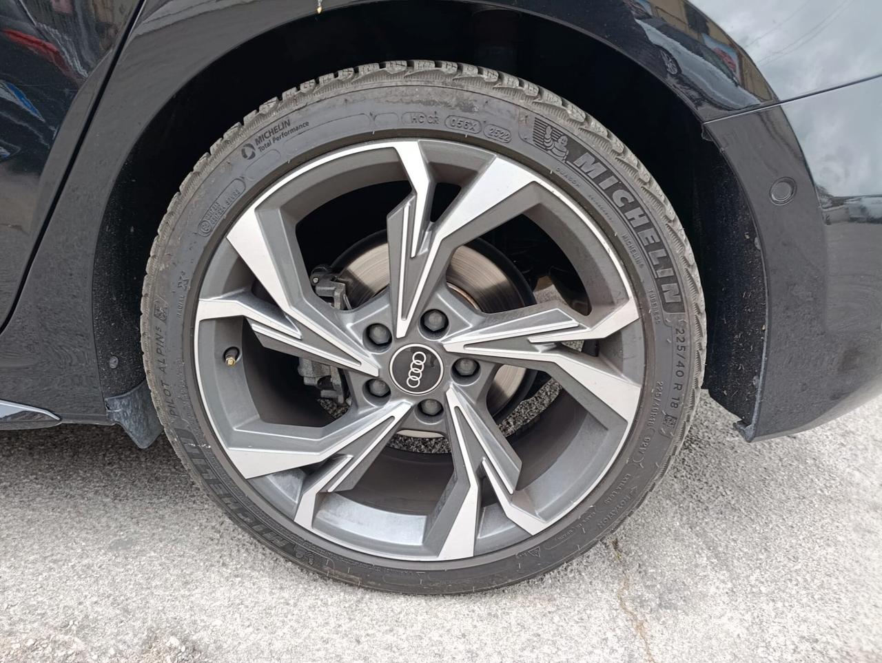 Audi A3 SPB 40 TFSI quattro S tronic line edition