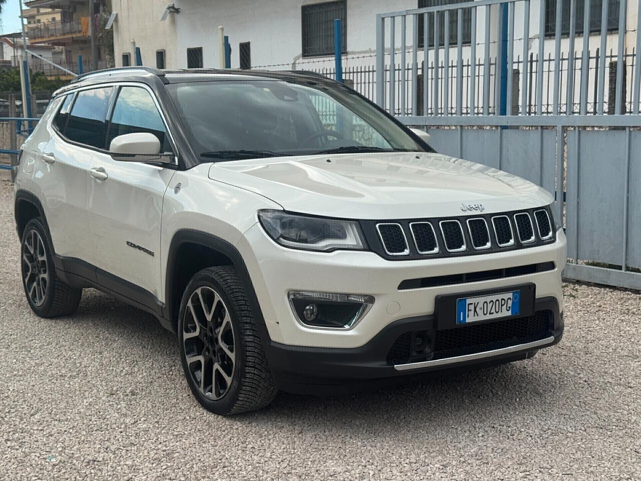 Jeep Compass 2.0 Multijet II cambio automatico km certificati 1 prop. 2017 bianco perla
