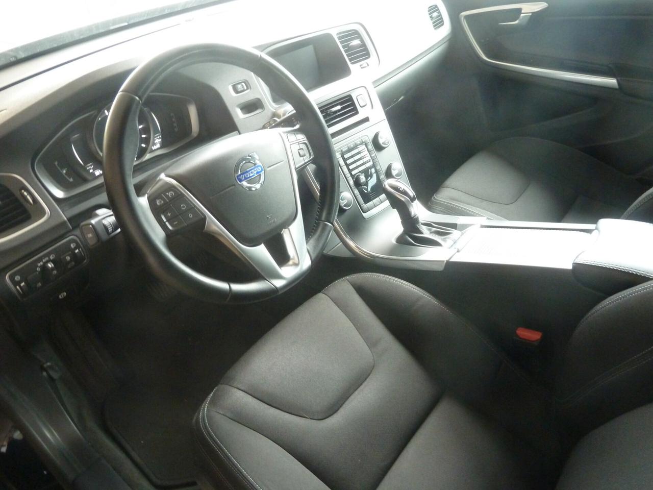 Volvo V60 D3 Geartronic Summum EURO 6