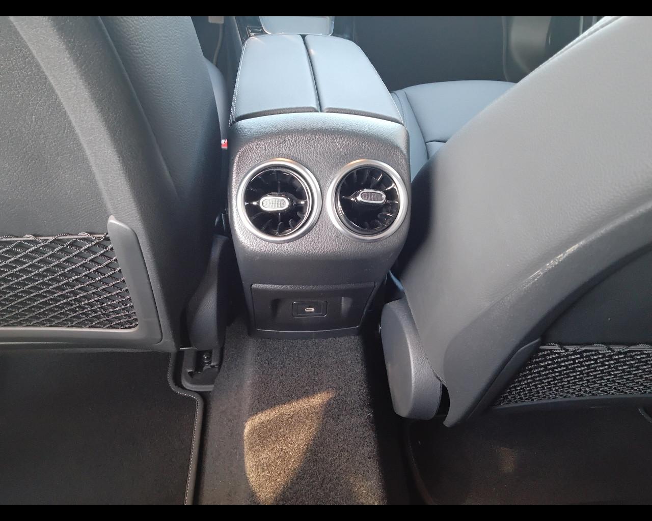 Mercedes-Benz Classe A - W177 2023 - A 180 d Progressive Advanced auto