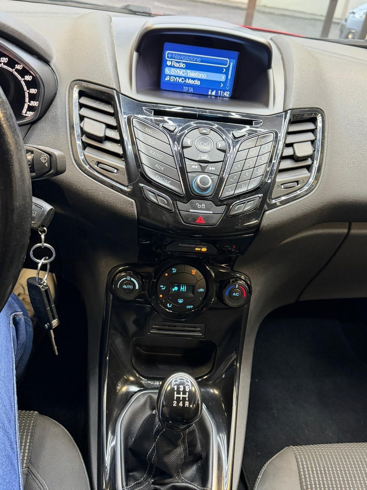 Ford Fiesta 1.5 TDCi 75CV 3 porte Titanium