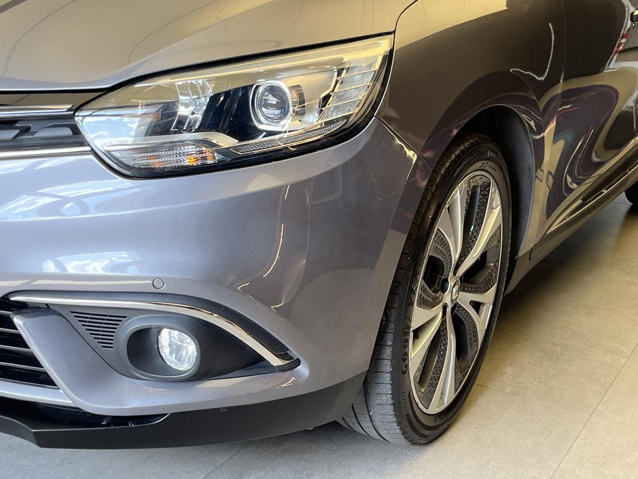 RENAULT Grand Scenic IV 2017 - Grand Scenic 1.5 dci energy Intens 110cv edc