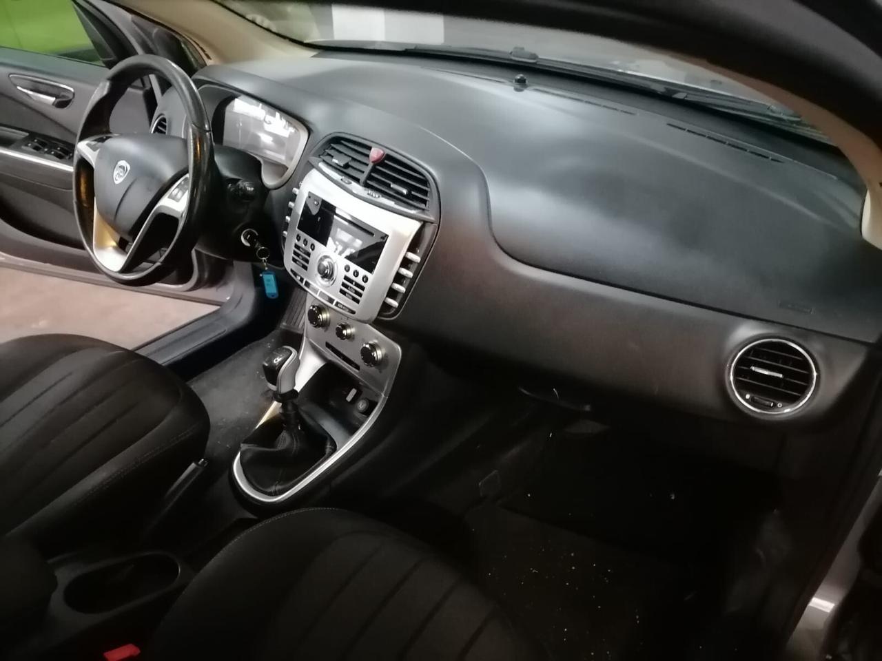 Lancia Delta 1.6 mjet 116cv OK NEOP.