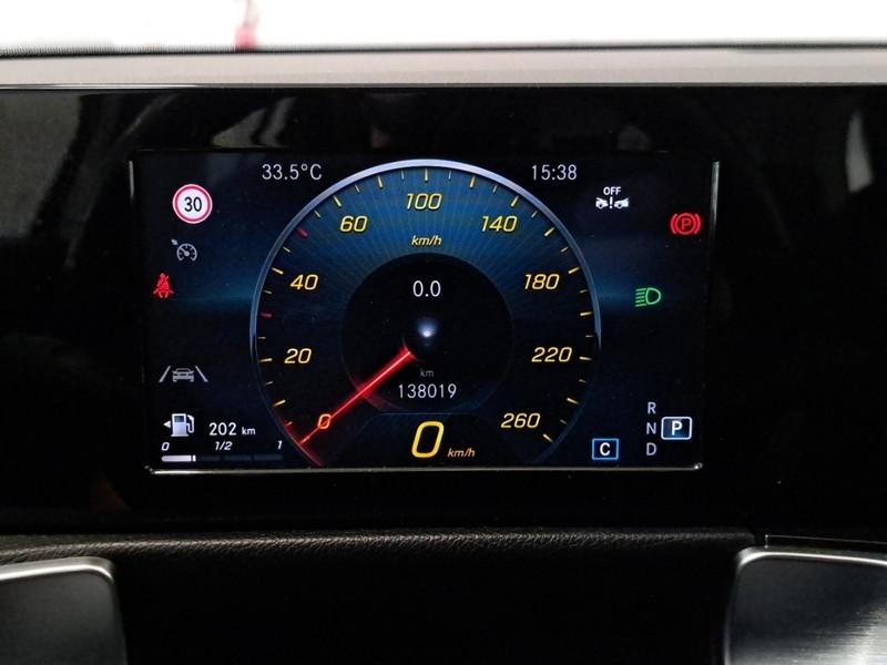 MERCEDES-BENZ GLB 180 D AUTOMATIC BUSINESS SUV