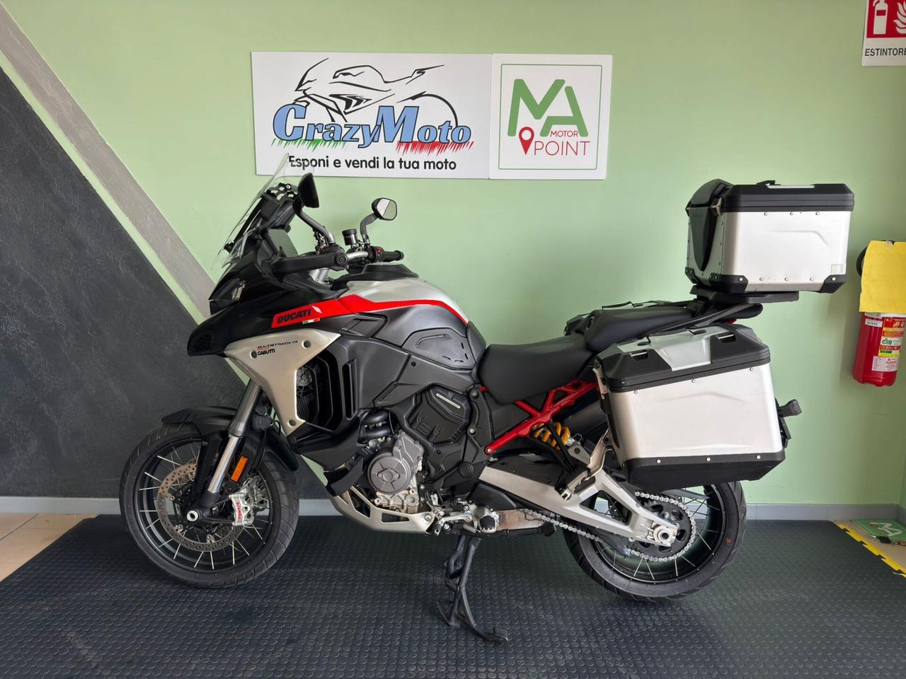 Ducati Multistrada V4 RALLY TRAVEL & RADAR