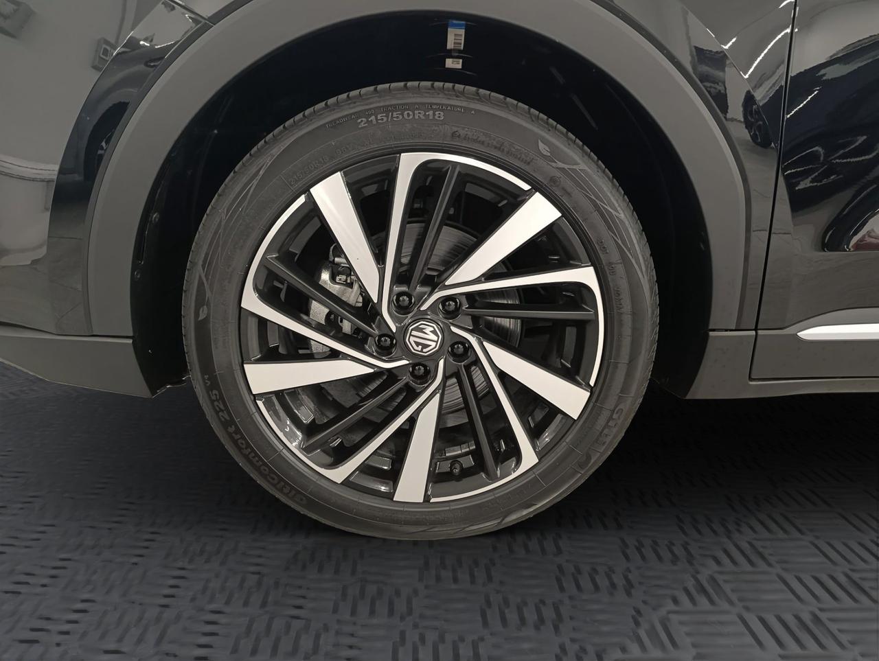 Mg ZS 1.5 hybrid+ Luxury auto