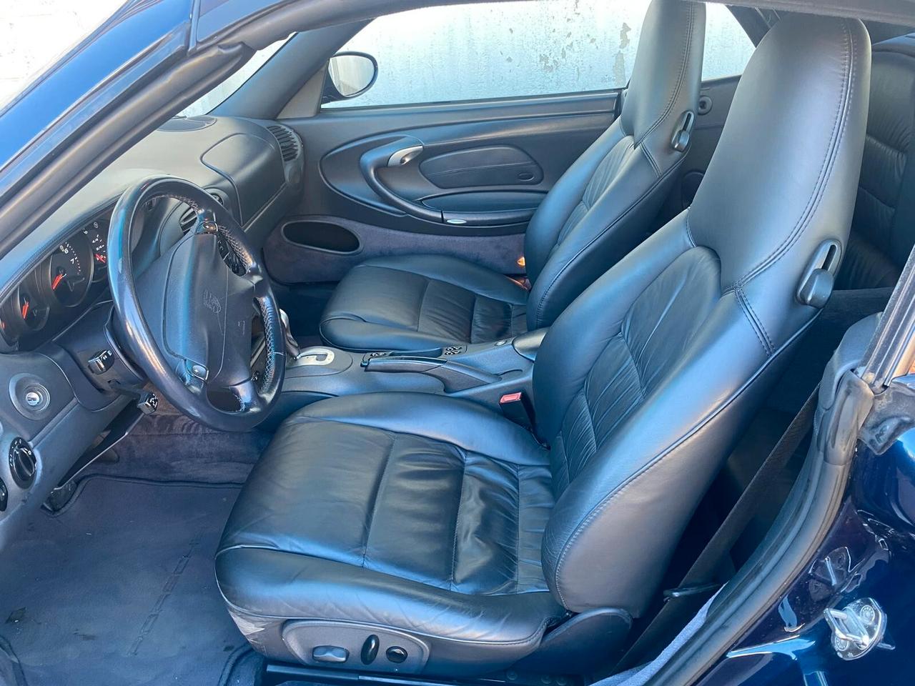 Porsche 996 CARRERA 911 CABRIO