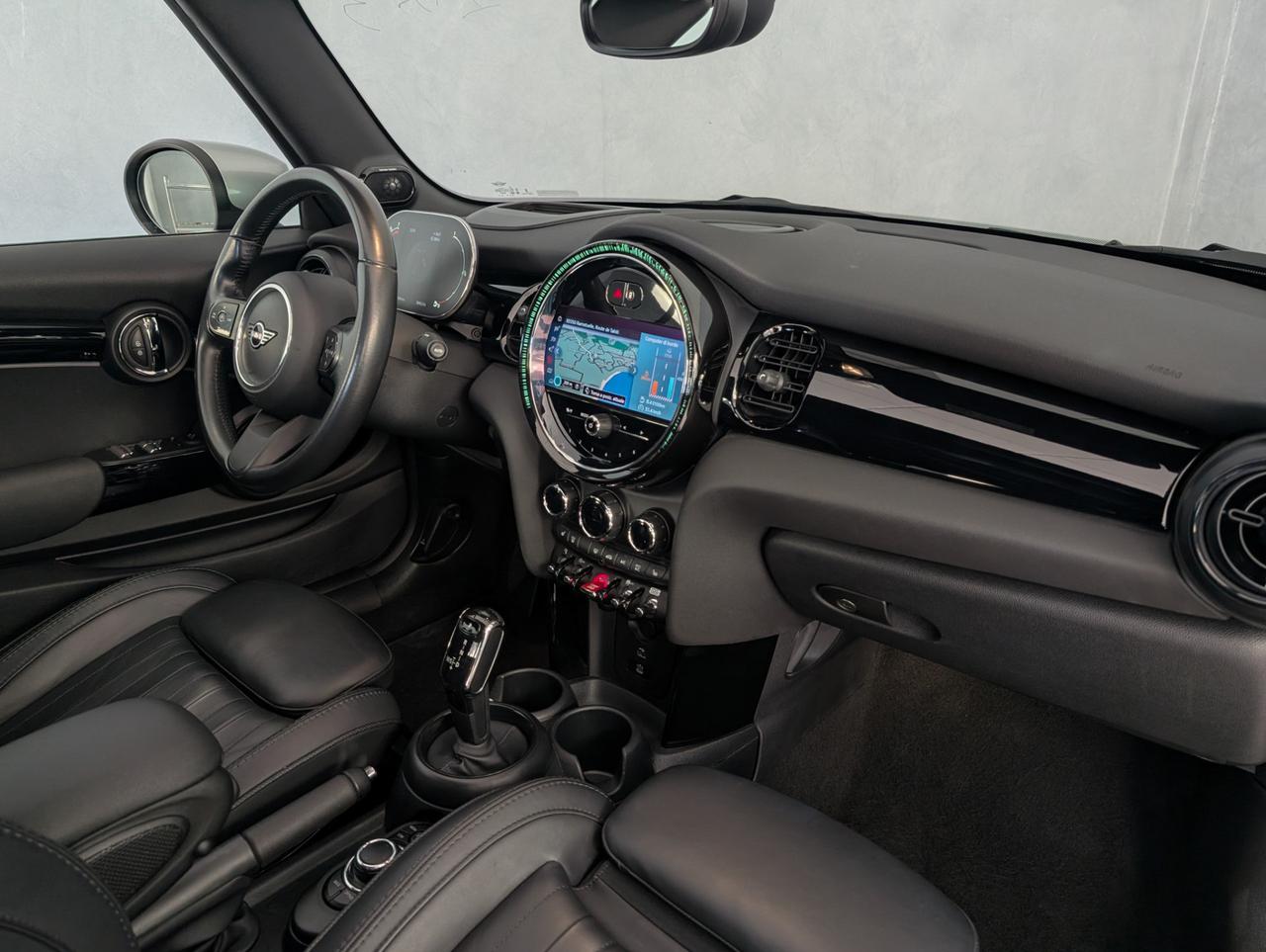 Mini Cooper Cabrio 1.5 Cooper Premium Plus