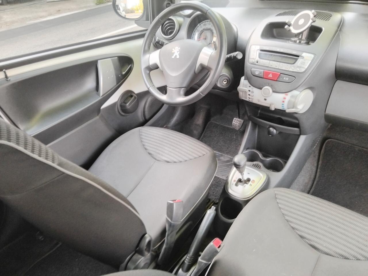 Peugeot 107 1.0 68CV 5p. Active CAMBIO AUTOMATICO X NEO PATENTATI A 2.999 EU