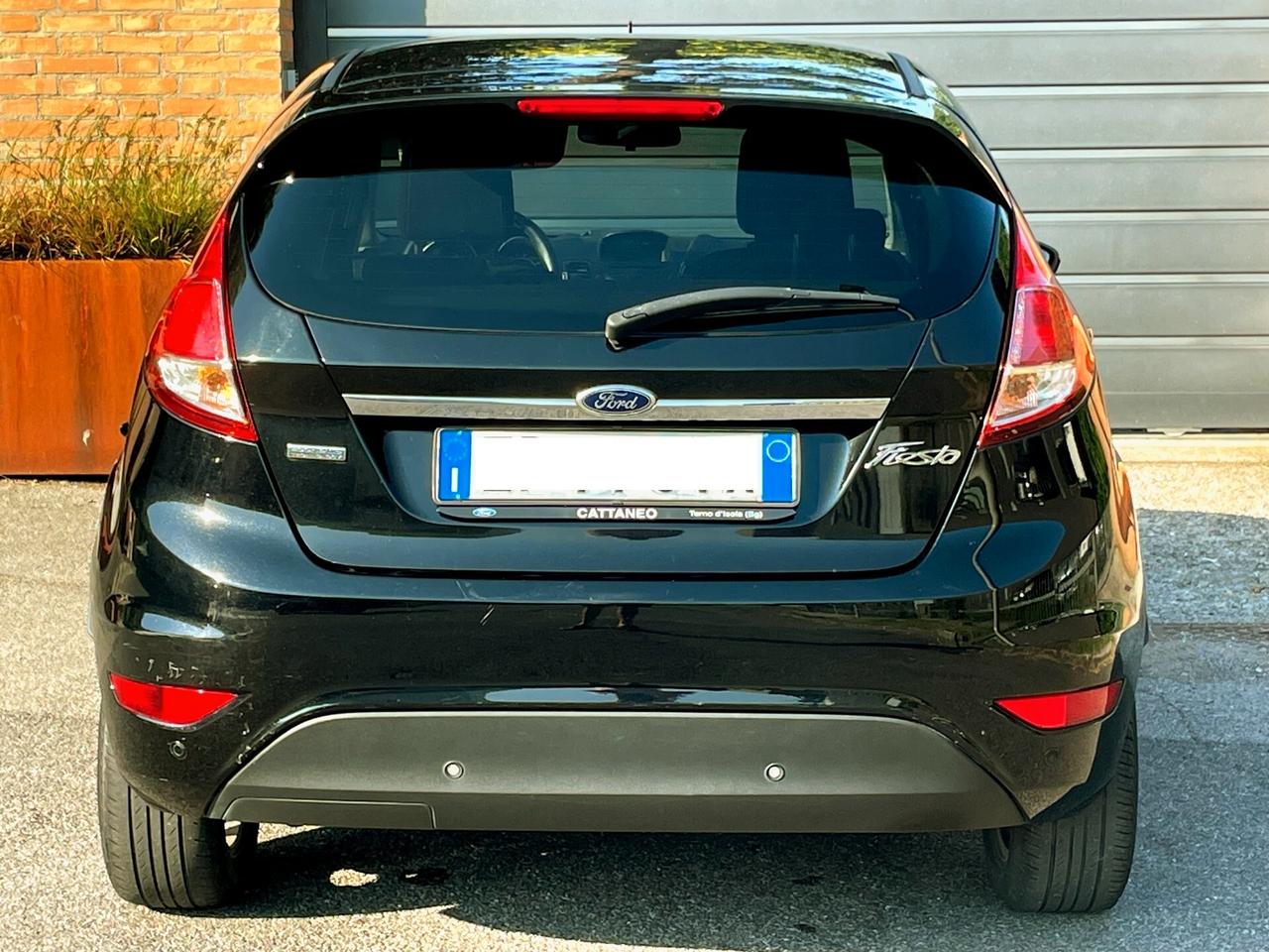 FORD FIESTA 1.5D-99000km-U.Prop-Titanium-2014