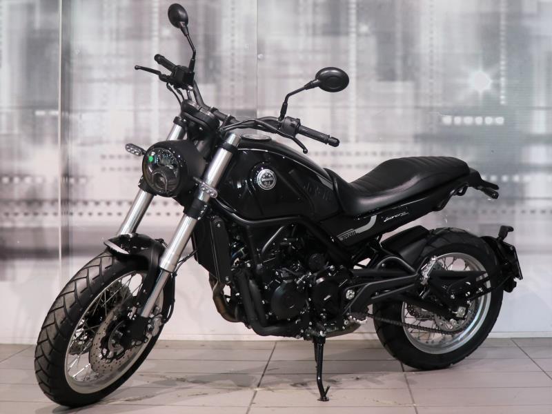 Benelli Leoncino Trail 500