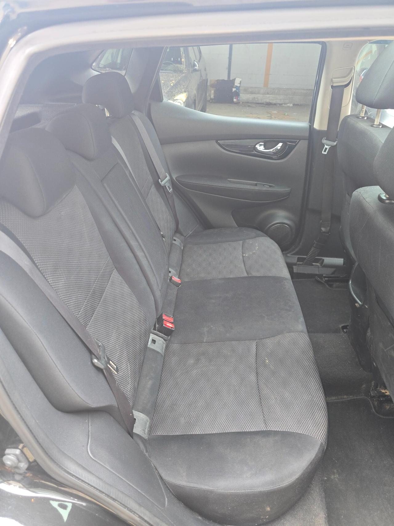 Nissan Qashqai 1.2 DIG- AUTOMATICO/TETTO PANORAMICO GARANZIA E PERMUTA