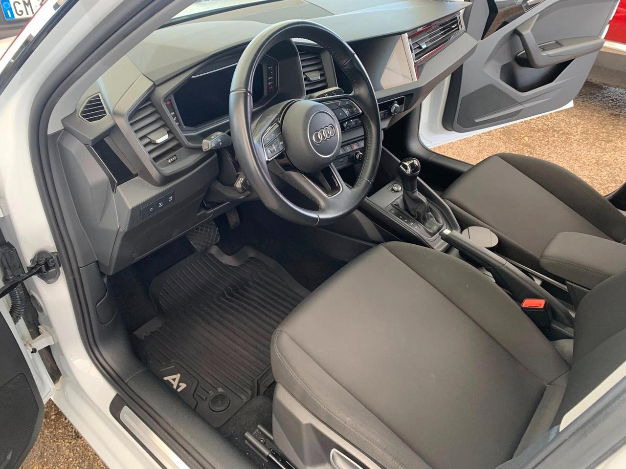 Audi A1 SPB 116cv S tronic Admired full
