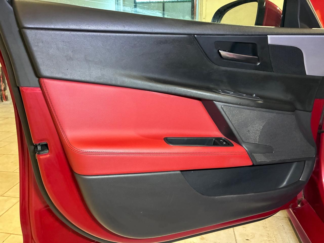 Jaguar XE 2.0 D Turbo aut. R-Sport