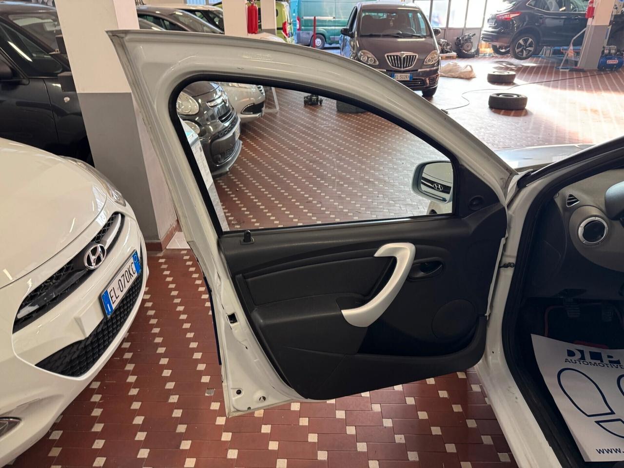 Dacia Sandero 1.5 dCi 75CV Embleme - NEOPATENTATI