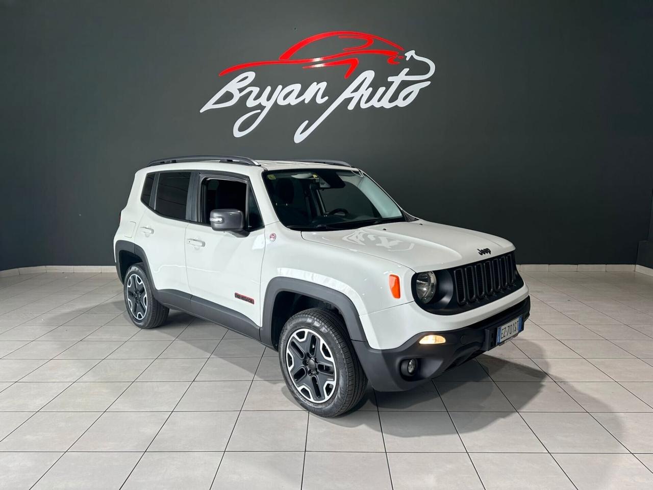 Jeep Renegade 2.0 Mjt 170CV 4WD Active Drive Trailhawk