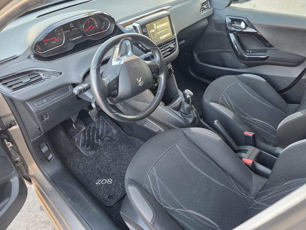 Peugeot 208 1.2 benzina PureTech 82 5 porte Allure 2015