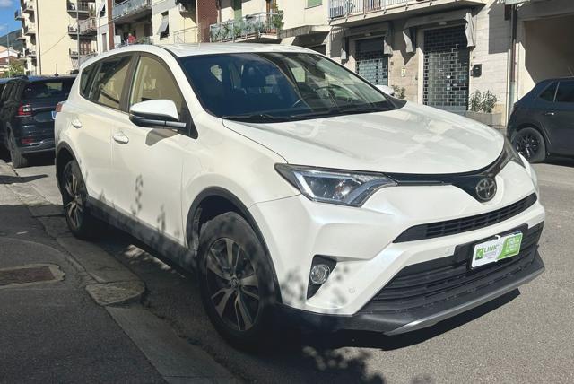 TOYOTA RAV 4 RAV4 2.0 D-4D 2WD Business