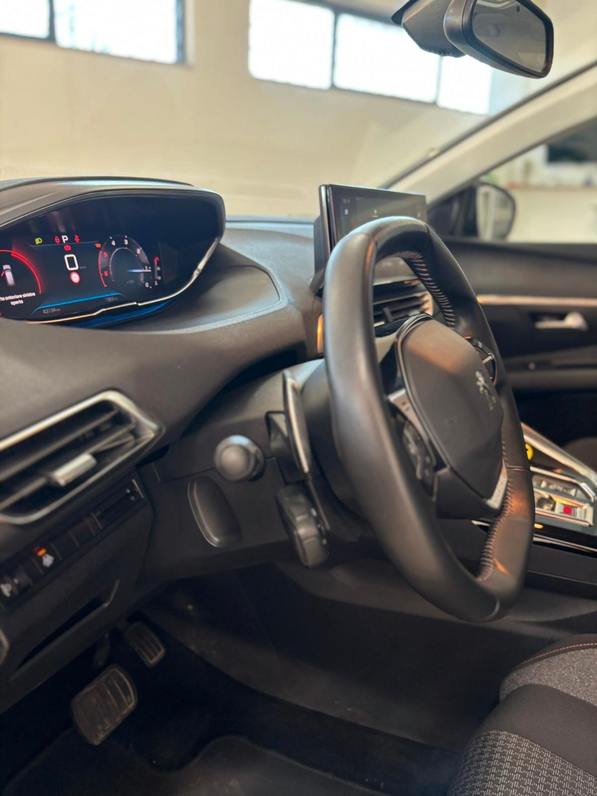 Peugeot 3008 BlueHDi 130 S&S Active Pack