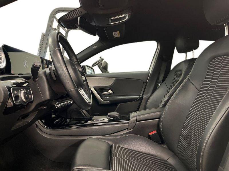 Mercedes-Benz Classe A A 180 d Sport Night edition auto
