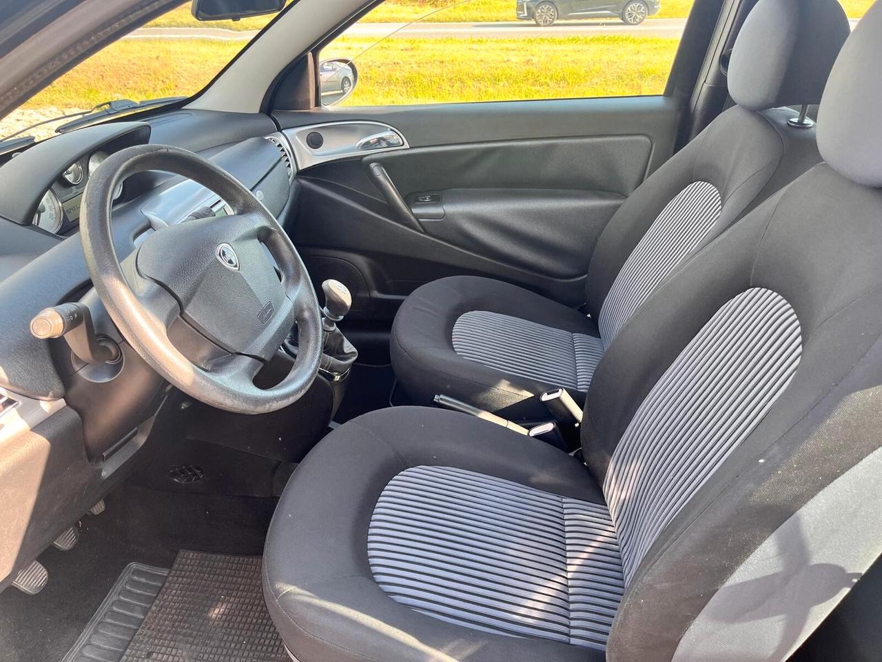 Lancia Ypsilon 1.2 Platino