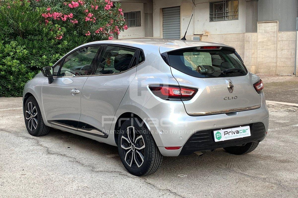 RENAULT Clio TCe 12V 90 CV 5 porte Moschino Intens