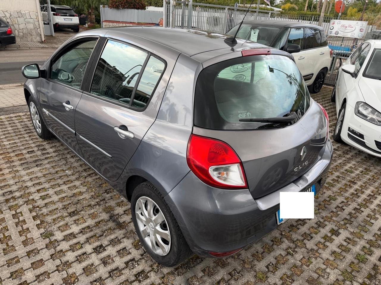 Renault Clio 1.2 16V 5 porte Yahoo!-11/2011