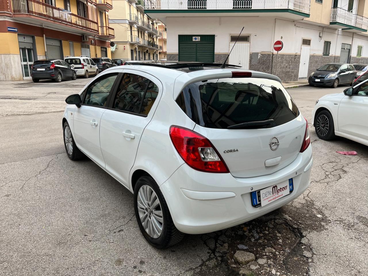 Opel Corsa 1.2 85CV 5 porte GPL-TECH Edition