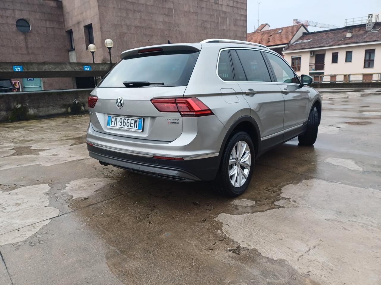 Volkswagen Tiguan 2.0 TDI SCR DSG 4MOTION Advanced BMT