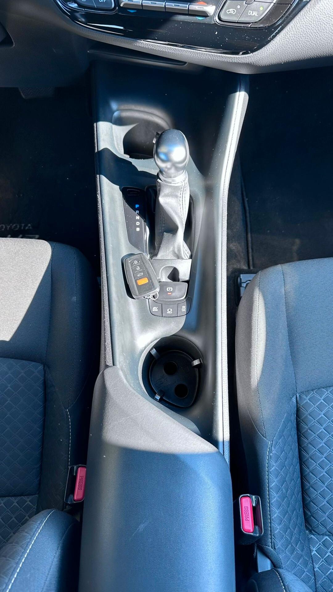 Toyota C-HR 1.8 Hybrid E-CVT Lounge PERFETTA leggi testo