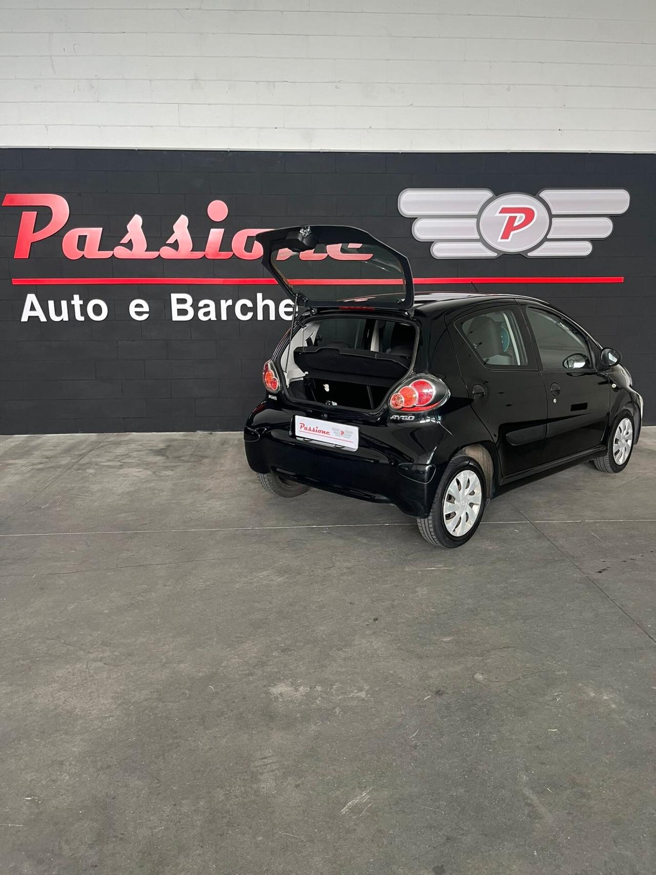 Toyota Aygo 1.0 12V VVT-i 5 porte Active Connect