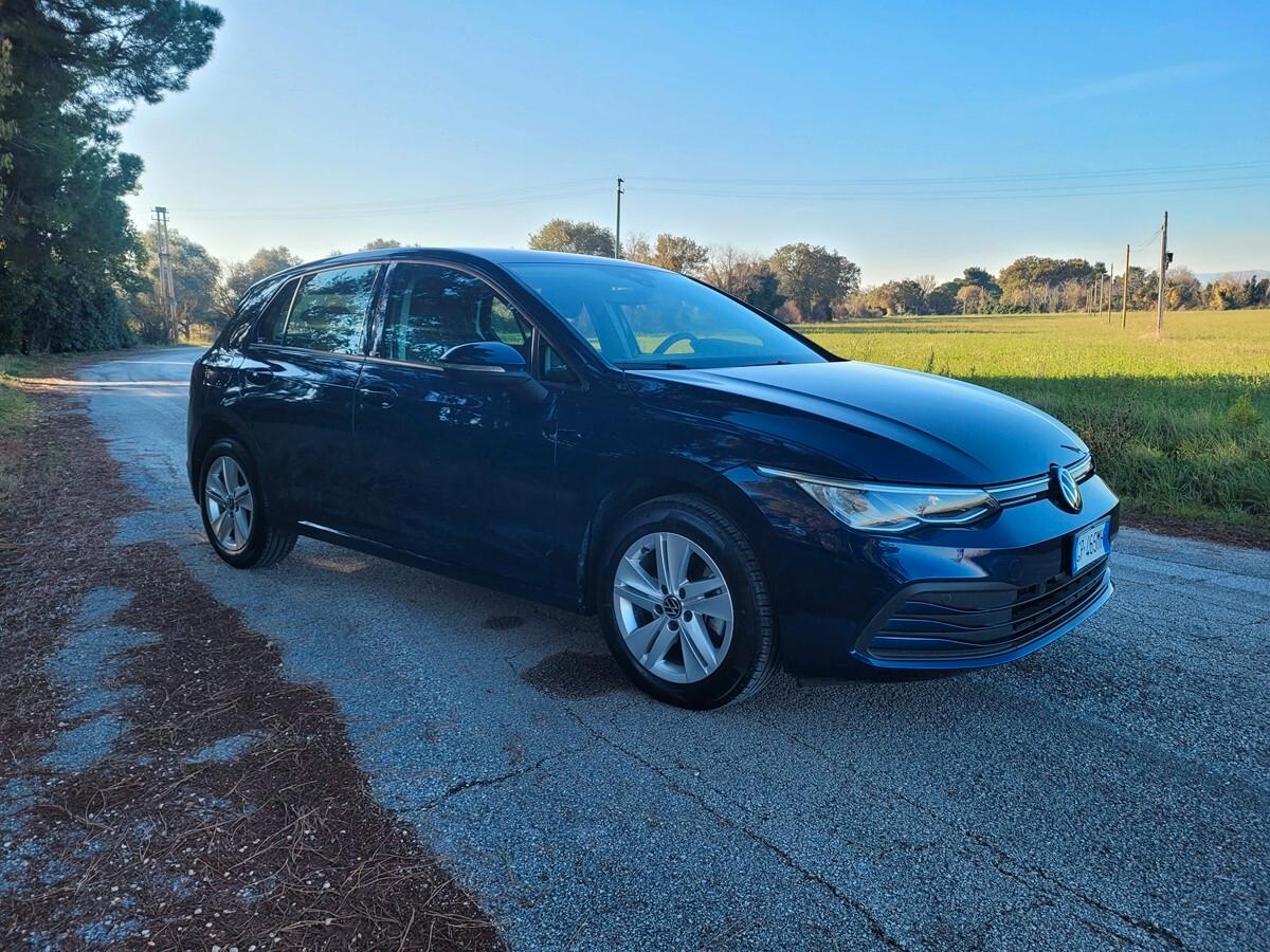 Volkswagen Golf 1.5 eTSI 130 CV EVO ACT DSG Life
