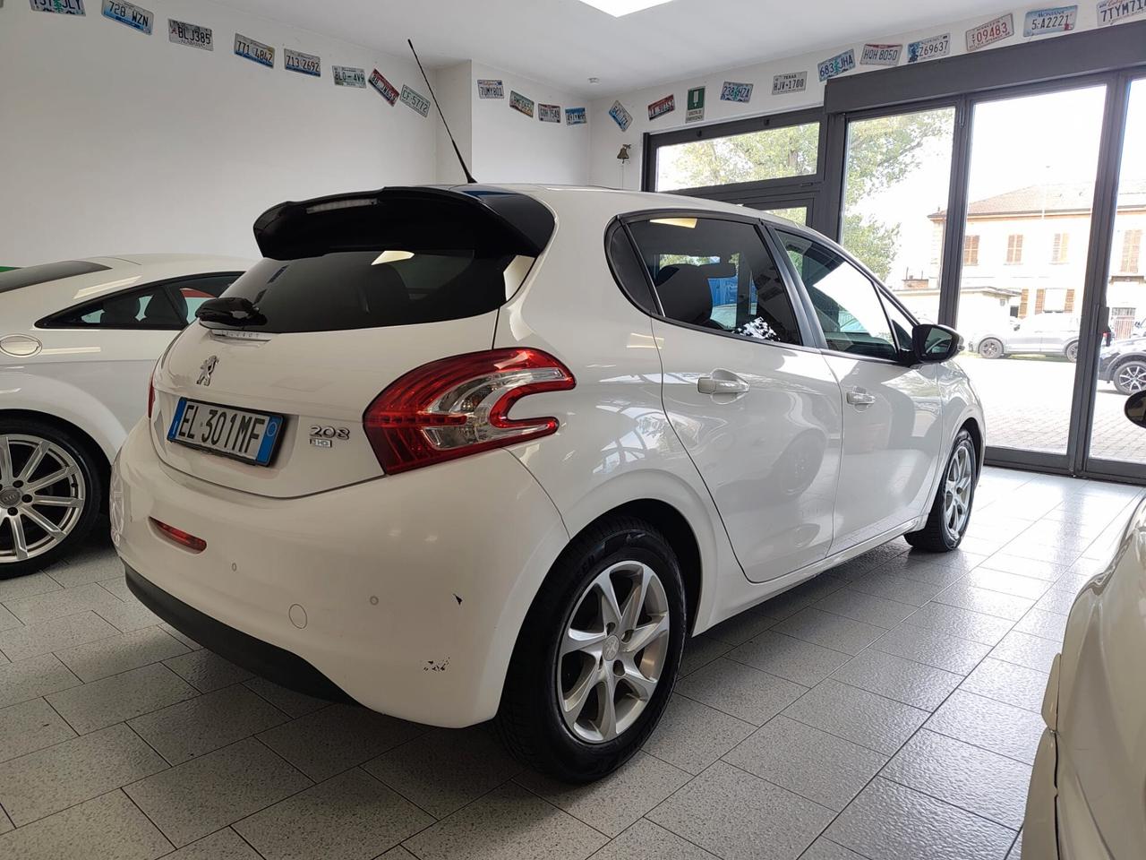 Peugeot 208 AUTOMATICA TETTO/NEOPATENTATI