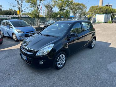 Hyundai i20 1.2 5p. Comfort - 2011 - Neopatentati