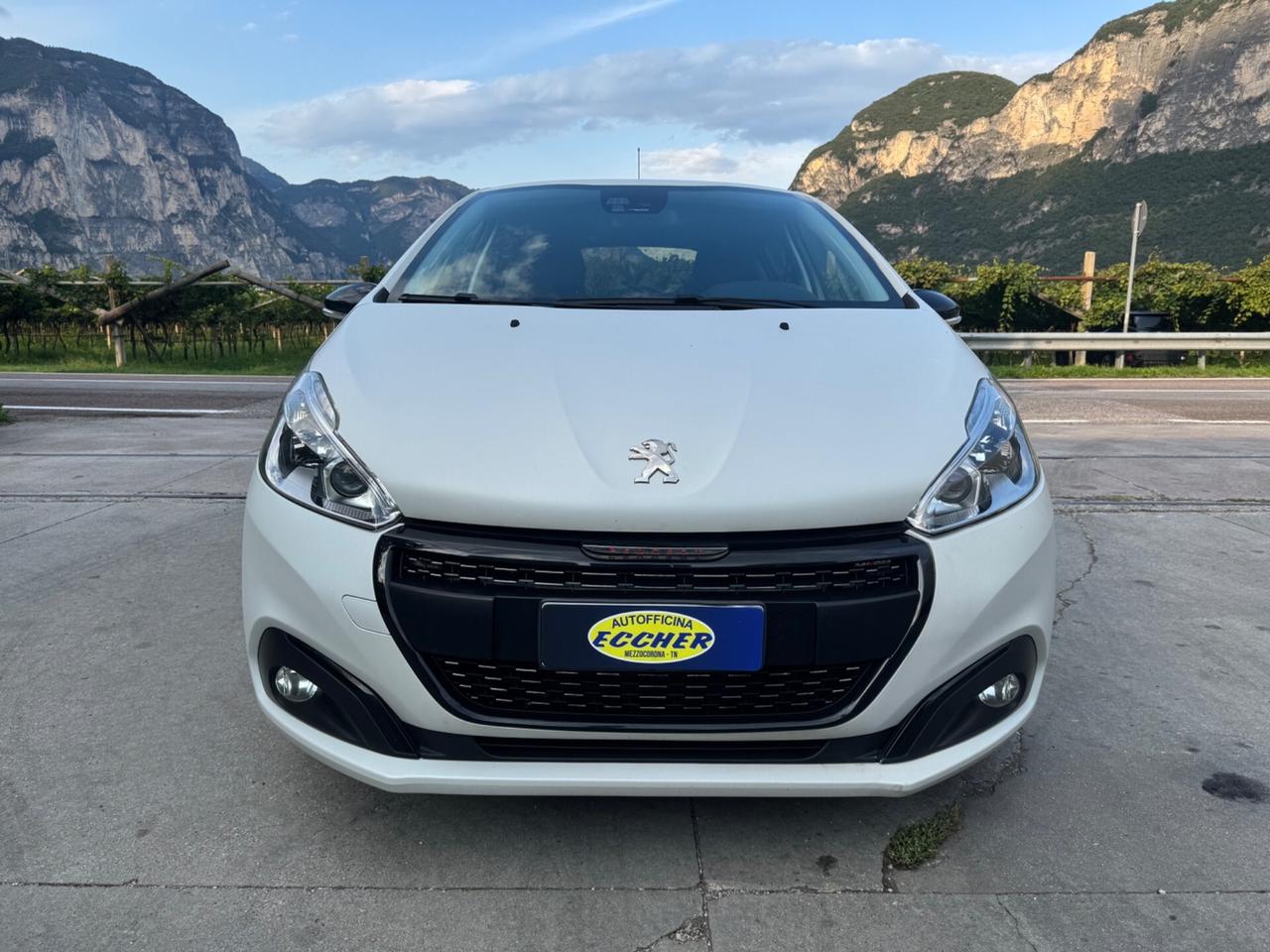Peugeot 208 GT Line 1.2 110CV NEOPATENTATI