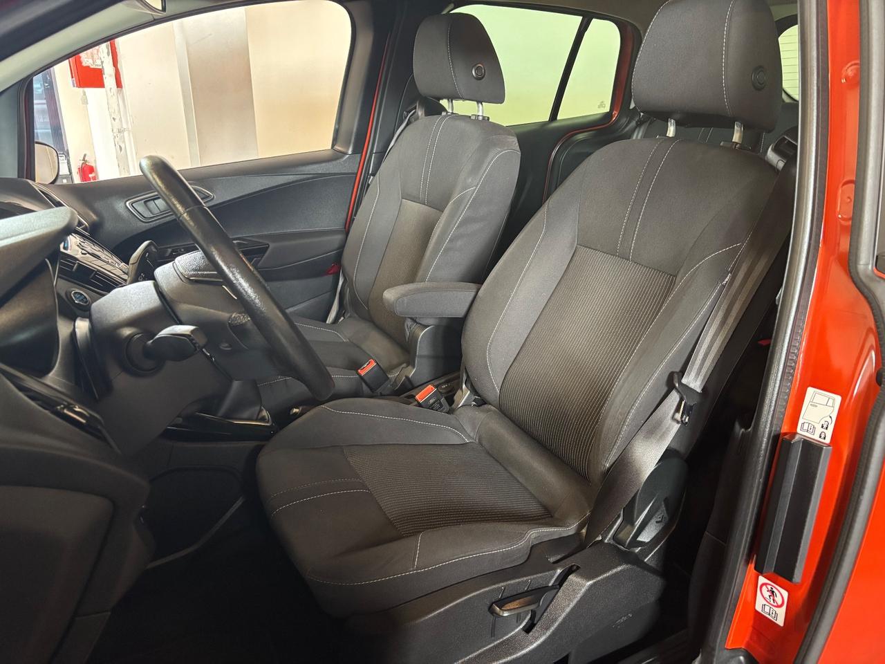 Ford B-Max 1.4 BENZ/GPL 2035 Titanium |OK NEOPATENTATI|