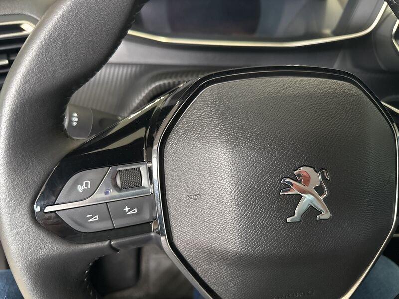 Peugeot 2008 PureTech 100 S&S Allure
