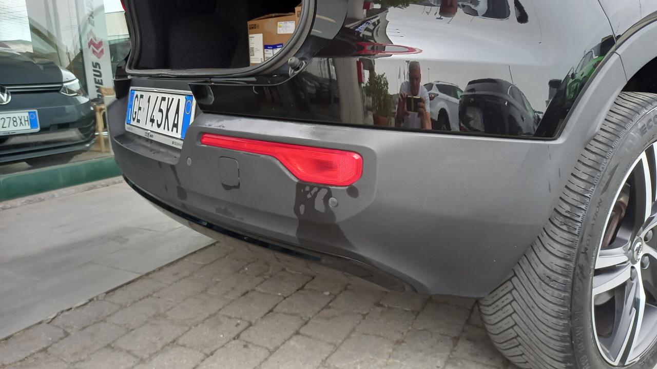 Volvo XC40 T5 Recharge Plug-in Hybrid R-design