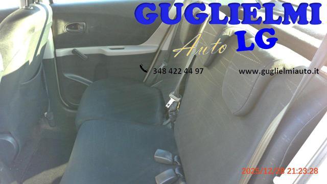 TOYOTA Yaris 1.3 5 porte Sol