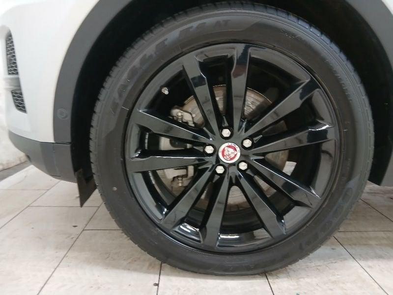 Jaguar E-Pace 2.0d i4 mhev R-Dynamic HSE awd 163cv auto