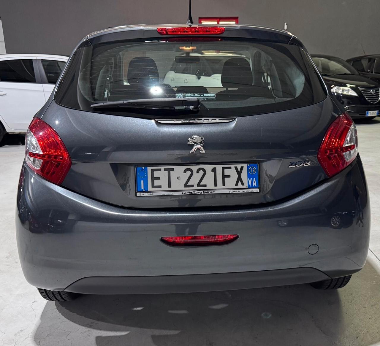 Peugeot 208 Benzina Neopatentati Km 70.000