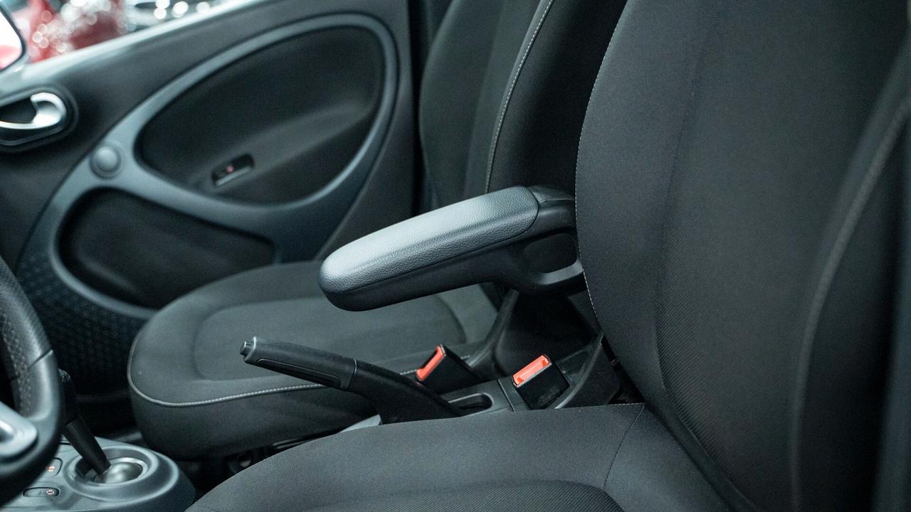 Smart ForFour 1.0 SUPERPASSION 71 CV TWINAMIC AUTO 16" LED FULL OPTIONAL