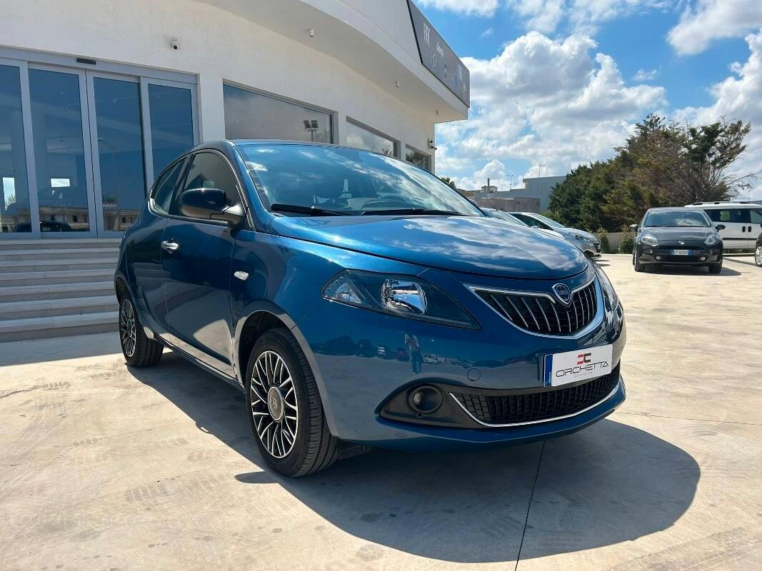 Lancia Ypsilon III 1.0 firefly hybrid Platino s&s 70cv