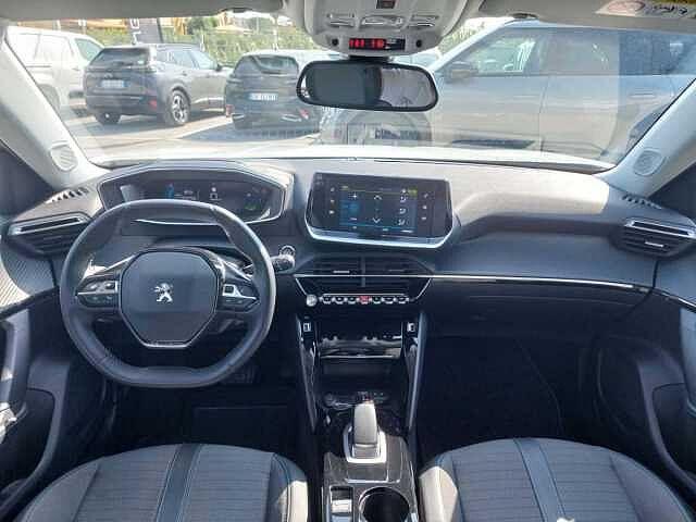 Peugeot 2008 motore elettrico 136 CV Allure Pack