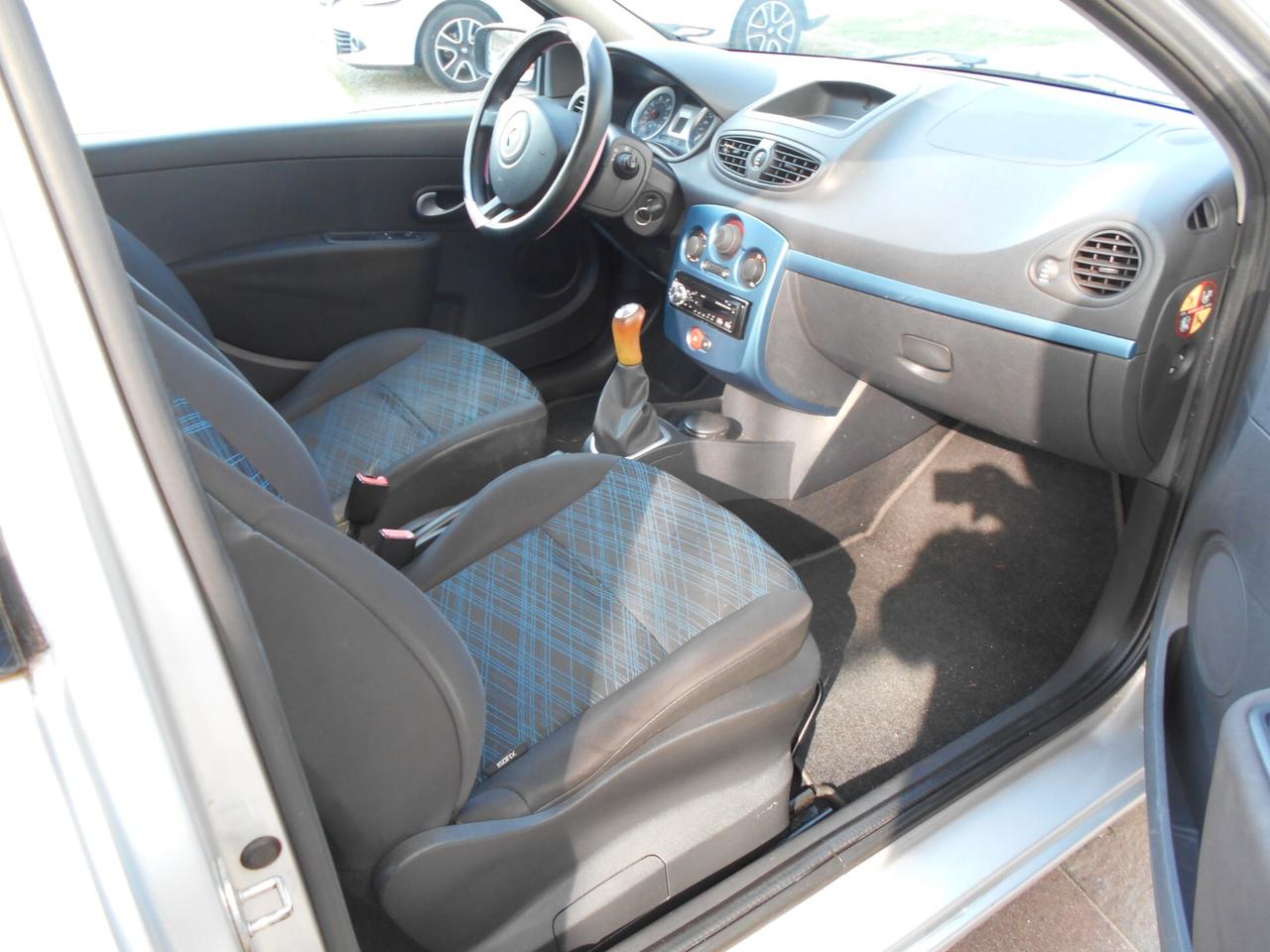 RENAULT CLIO 1.2 3P