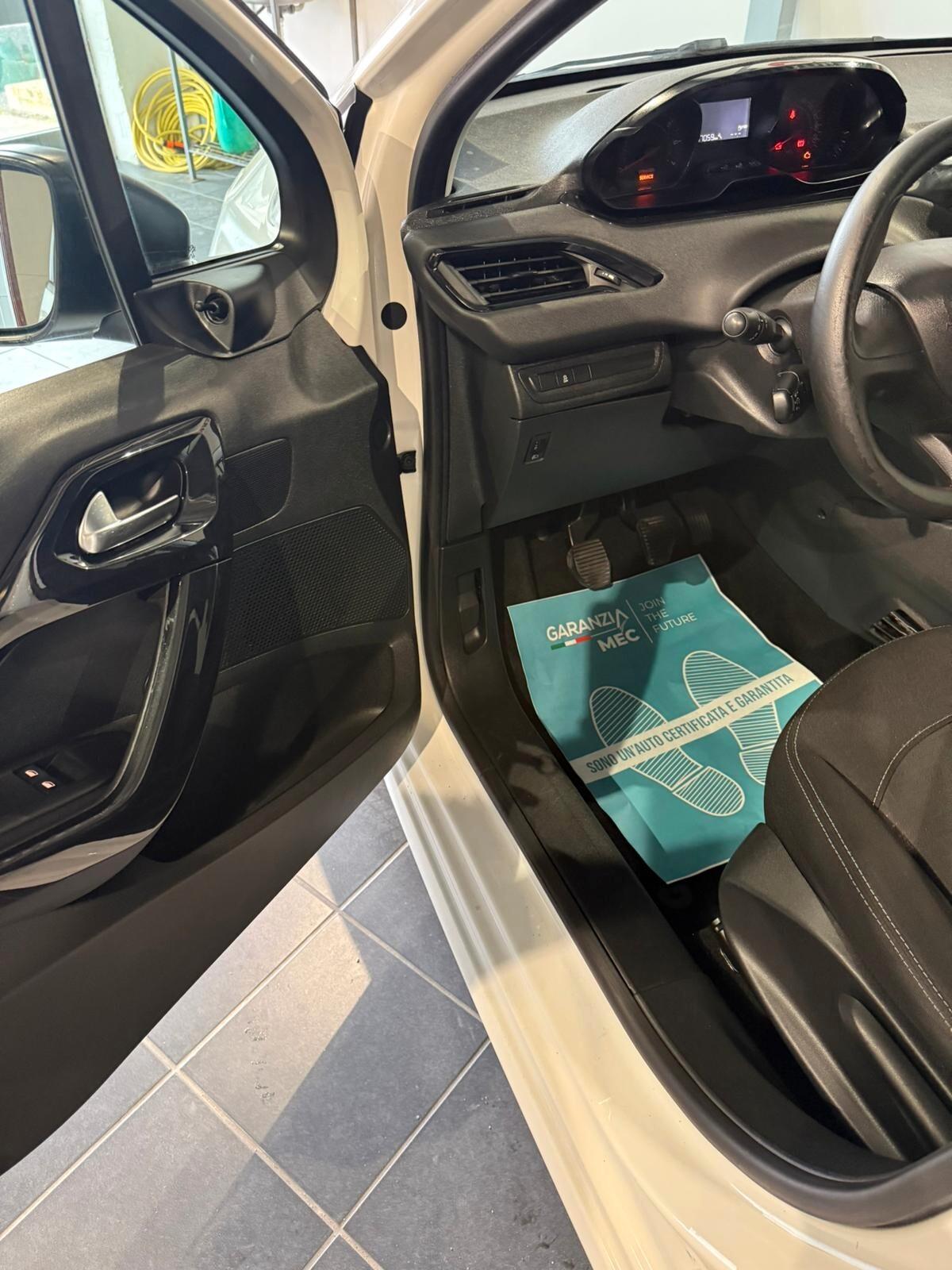 Peugeot 208 PERMUTO-NEOPATENTATI